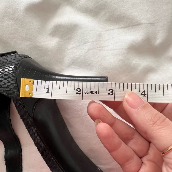 Alfani Leather Snakeskin 9M Heels - Picture 11 of 11